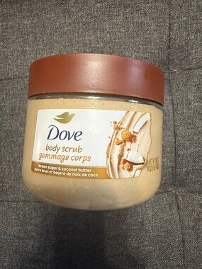 Dove Brown Sugar & Coconut Butter Body Scrub — Tan